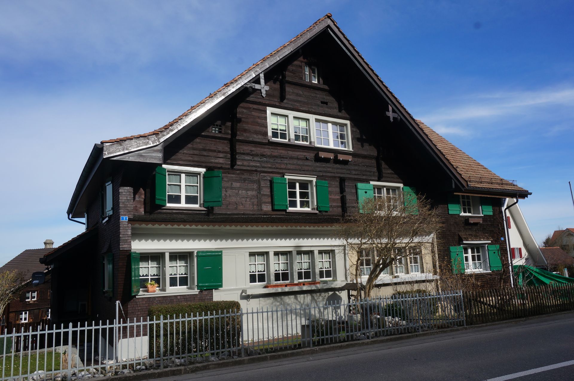 Fassaden - Malerei & Farbenhaus Guerini GmbH in Goldach