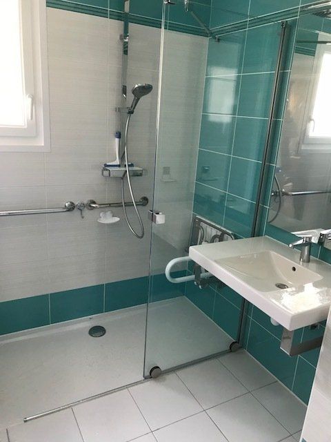 Salle de bain carrelage et faïence complet