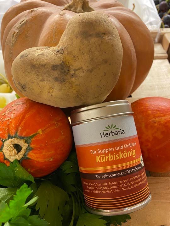 Kürbisse und Kürbisgewürz