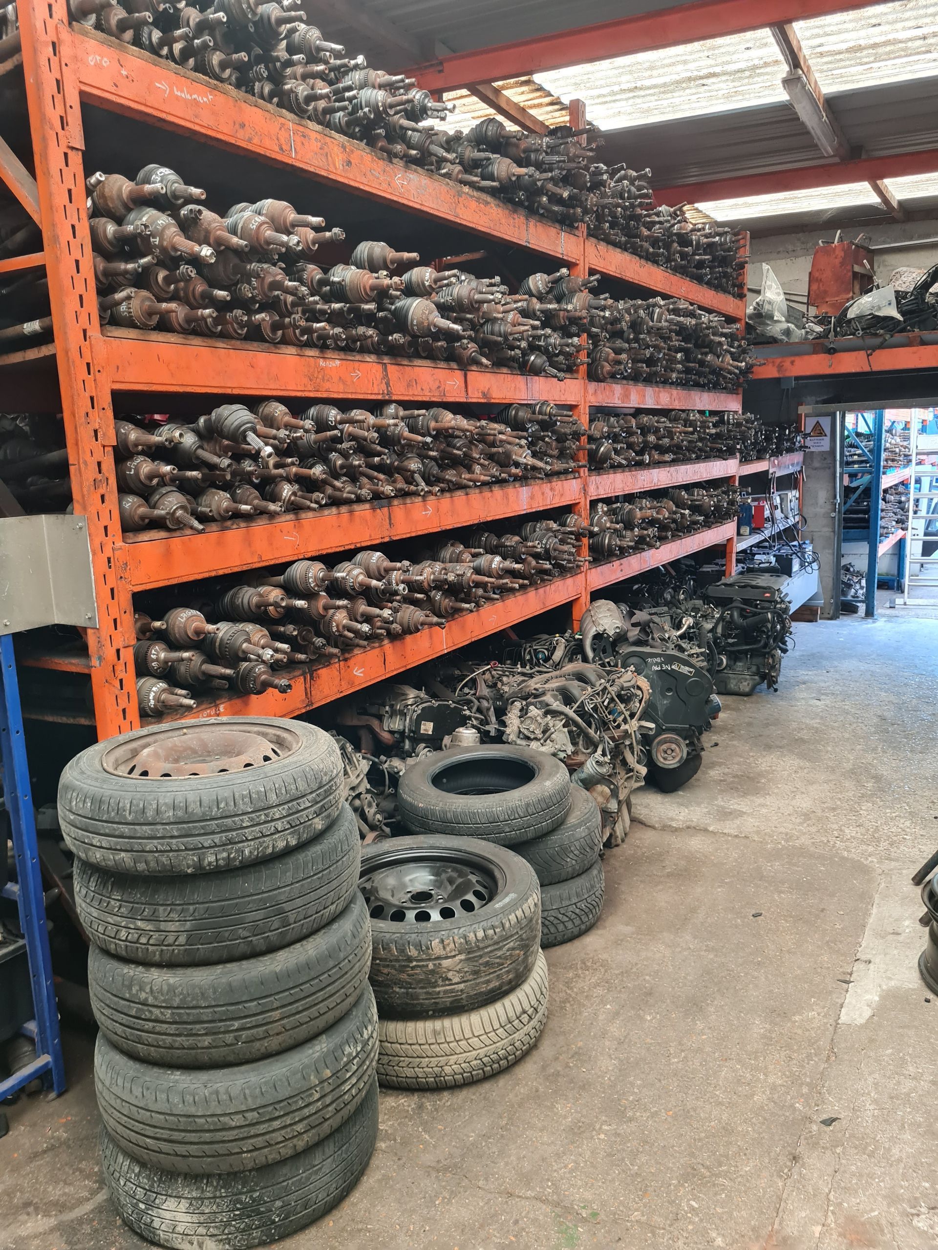 pièces d'occasion diverses 