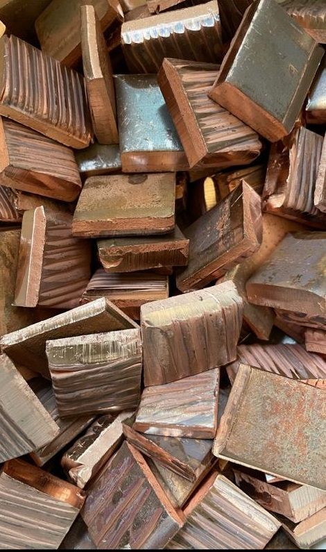 entsorgte Metallblöcke bei Dennis Reinhardt DeRo Schrott & Metall Abholung