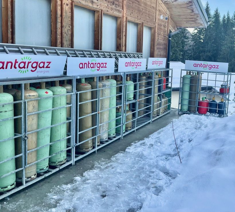 Bouteilles de gaz.
