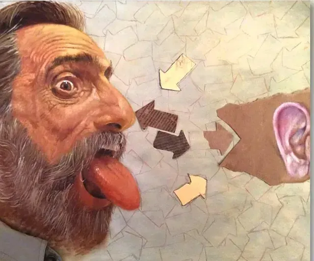 Un hombre con barba saca la lengua delante de una oreja con flechas apuntando hacia ella.