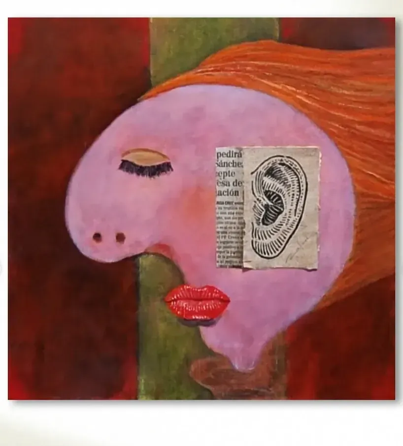 Una pintura del rostro de una mujer con la imagen de una oreja.