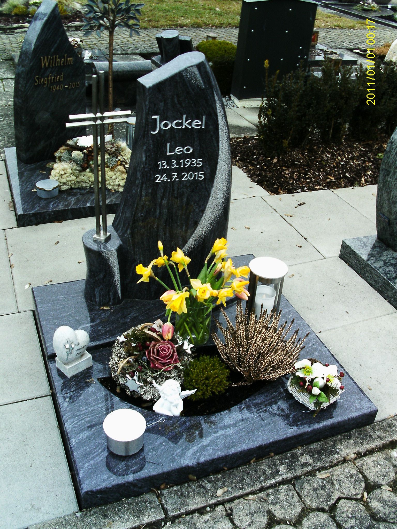 Ein Grab mit dem Namen Jickel darauf geschrieben