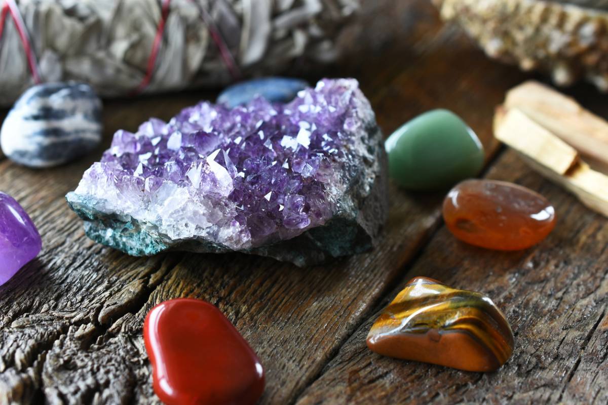 Les pierres ont une énergie merveilleusement utile aux soins énergétiques !