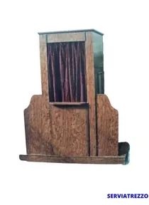 Una imagen de un confesionario de madera con las palabras serviatrezzo en la parte inferior.