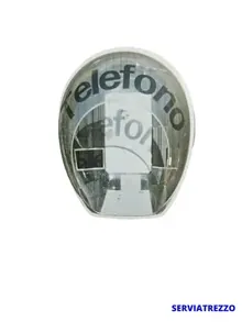Una cabina telefónica con la palabra teléfono escrita en ella
