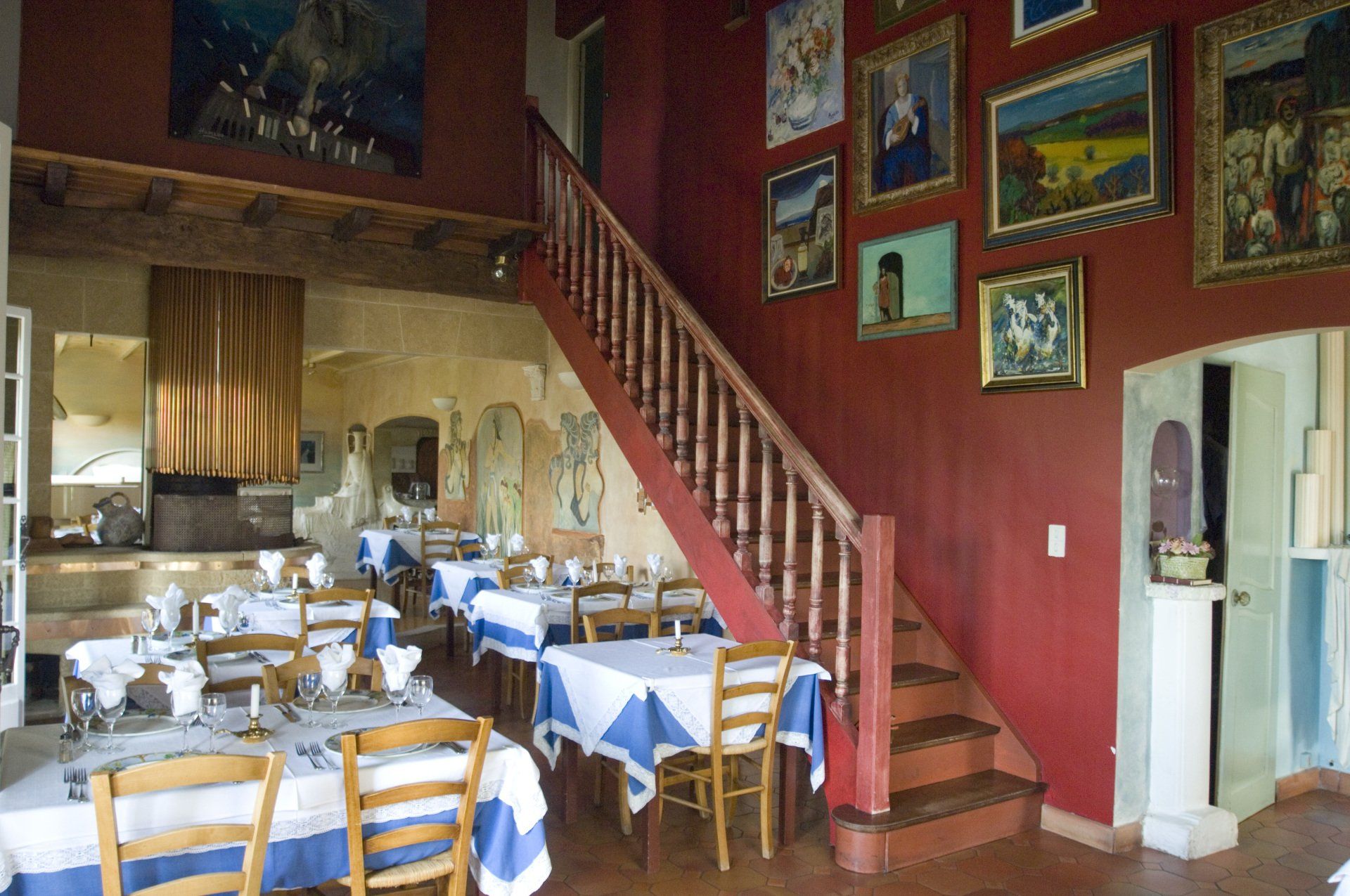 Salle intérieure du restaurant