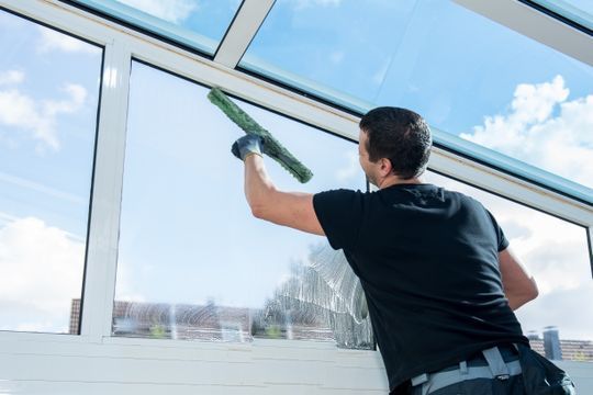 Matos MultiServices Sàrl - nettoyages de vitres