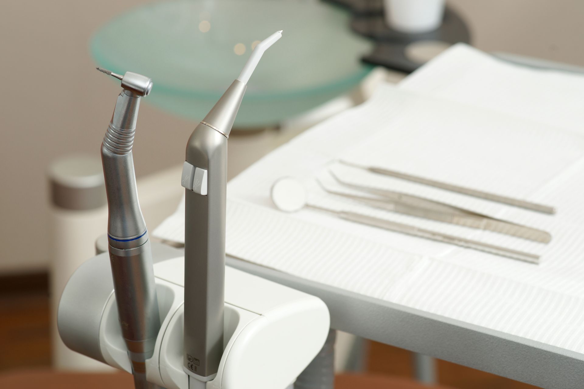 Geräte eines Zahnarztes