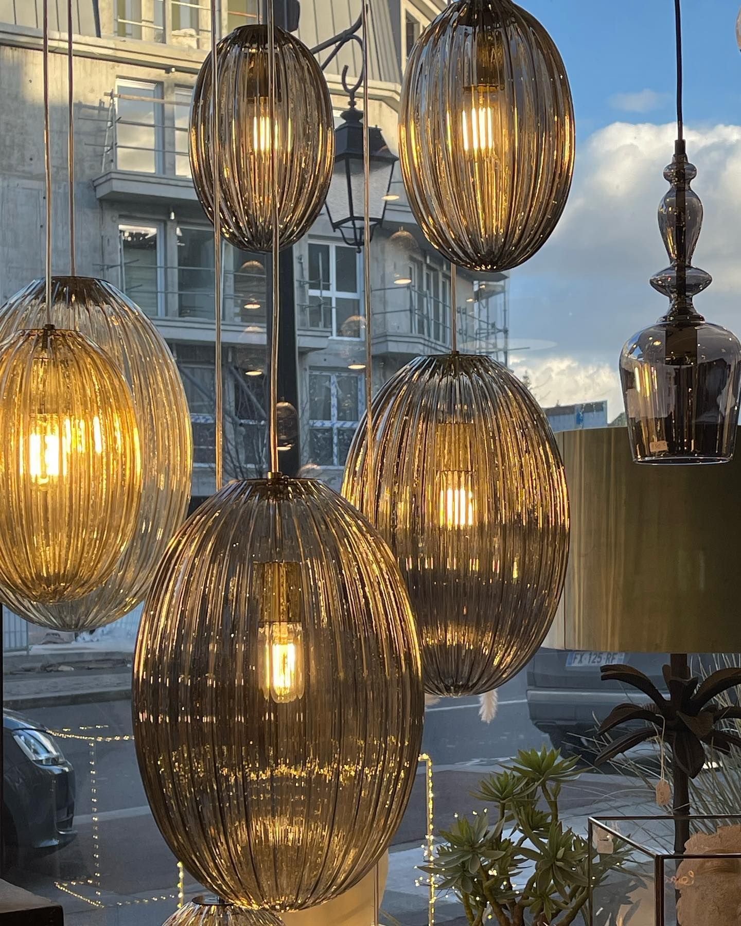 Suspensions éclairées