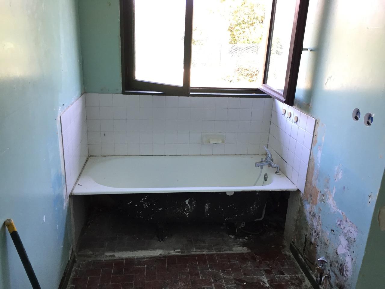 Salle de bains en travaux
