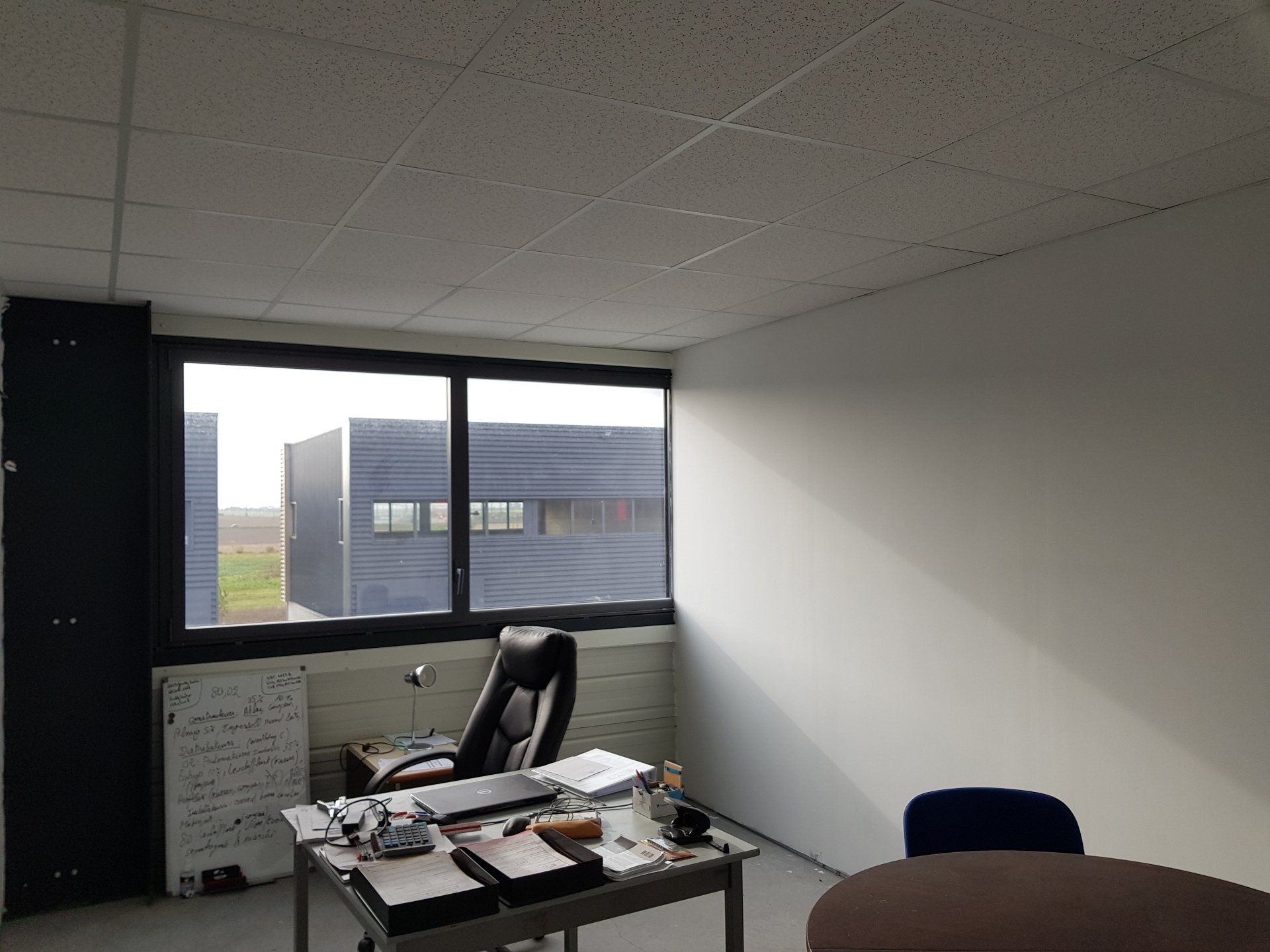 Création bureau avec cloisons et faux plafond