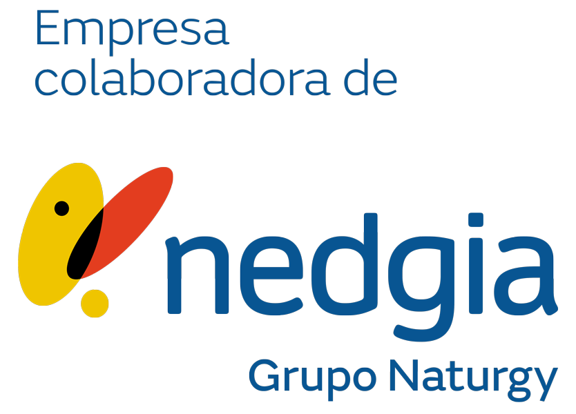 Un medidor de gas está dentro de una caja con tubos de cobre.