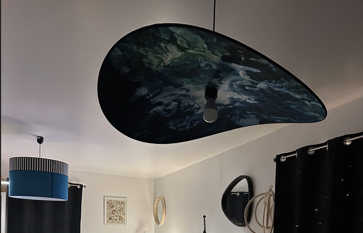 Suspension effet marbre éteinte