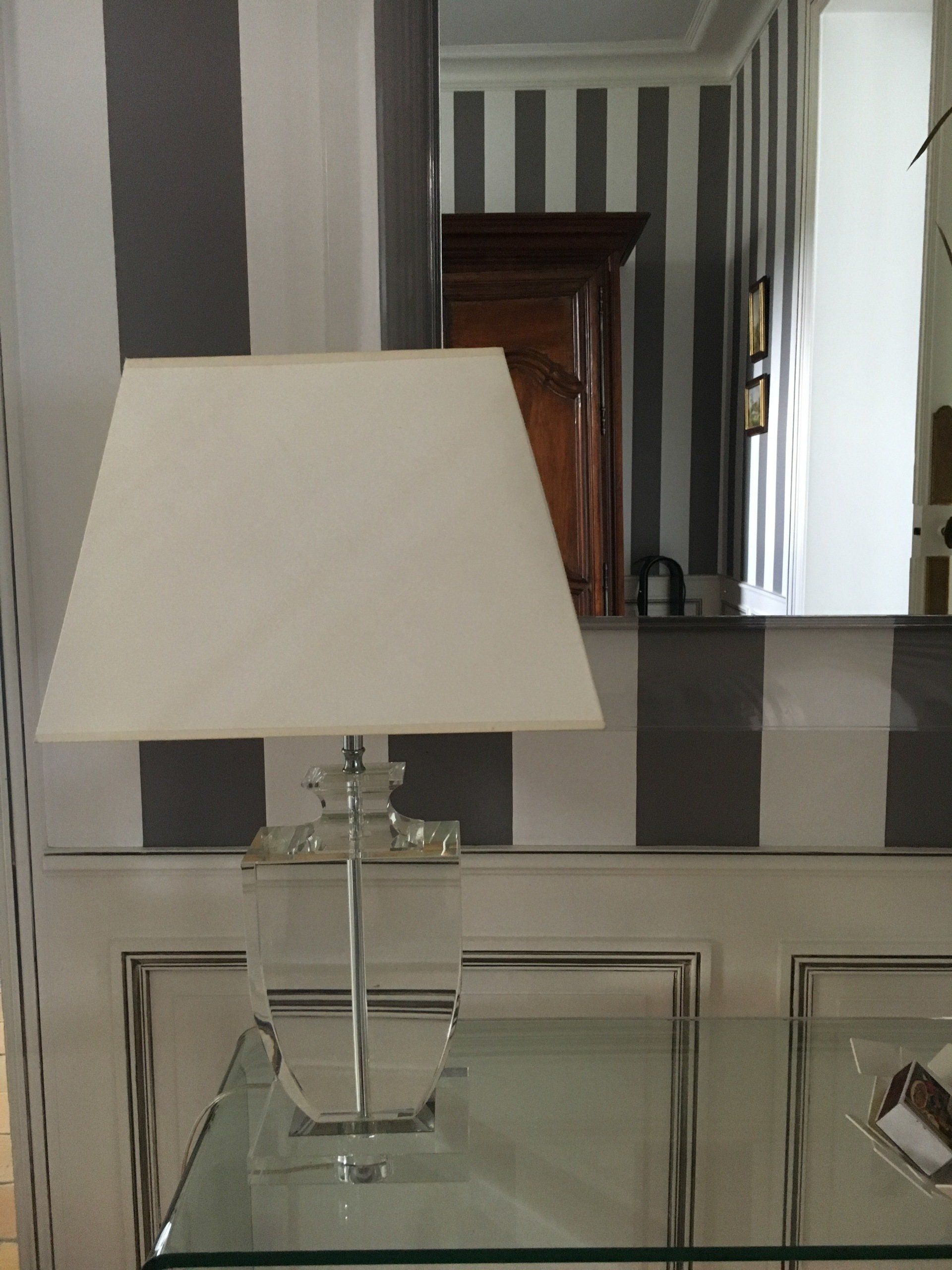 Lampe avec abat-jour crème