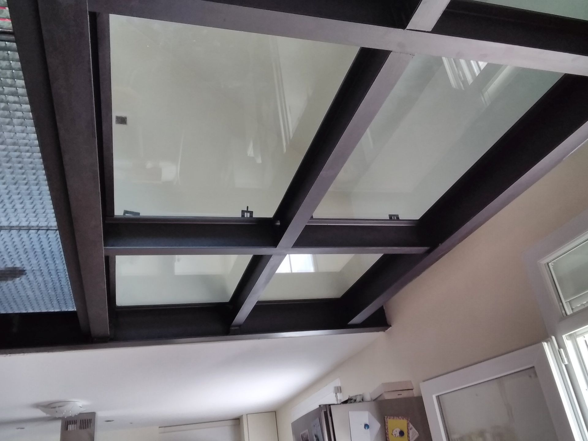 Plancher IPN avec un vitrage feuilleté