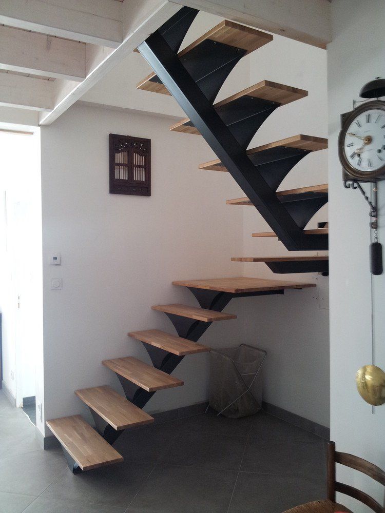 Escaliers métalliques