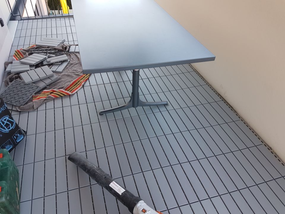 D - Technic GmbH – Zimmer während der Renovierung