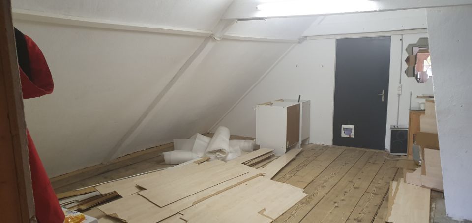 D - Technic GmbH – Zimmer während der Renovierung