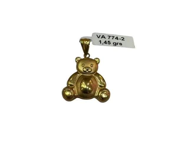 Colgante osito de oro con etiqueta. 1,45 gramos.