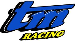 Logo TM Racing bleu avec le texte « RACING » en jaune, contours blancs et noirs.