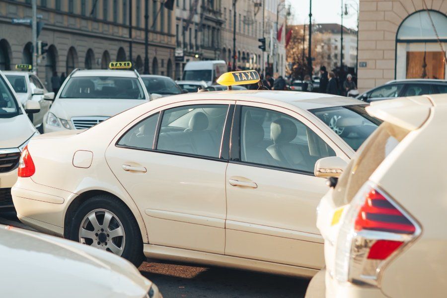 Taxi