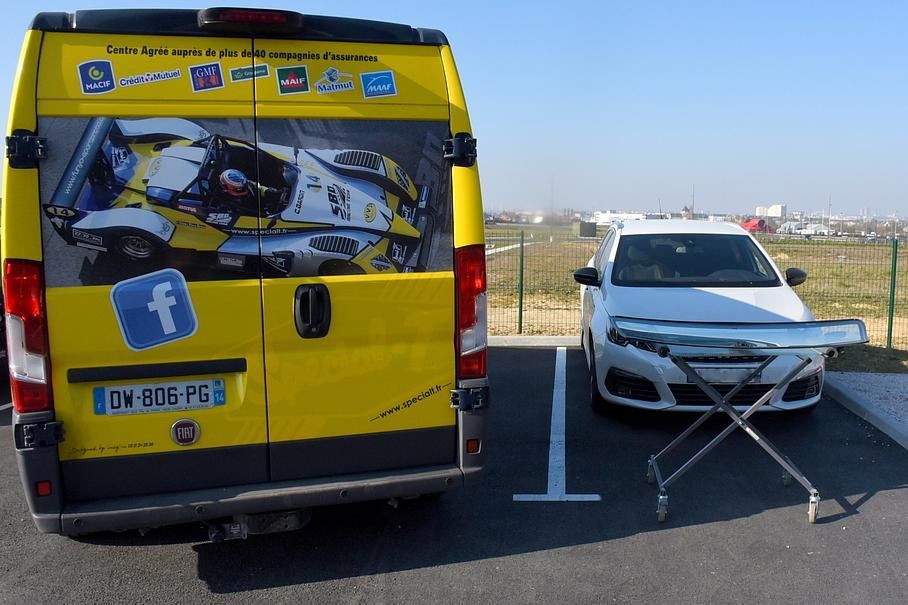 Camion atelier pour changement de pare-brise