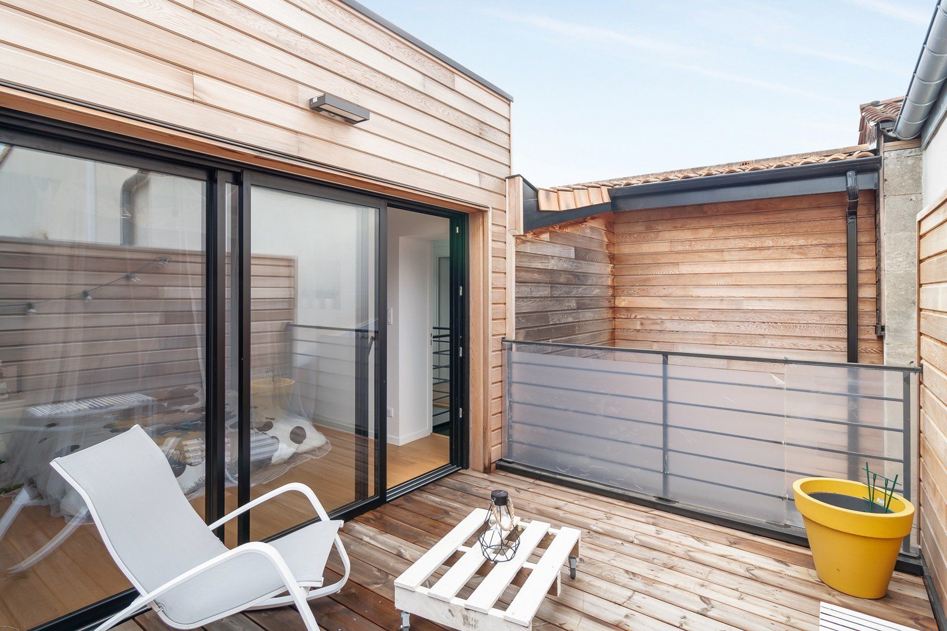 Terrasse d'une maison en bois