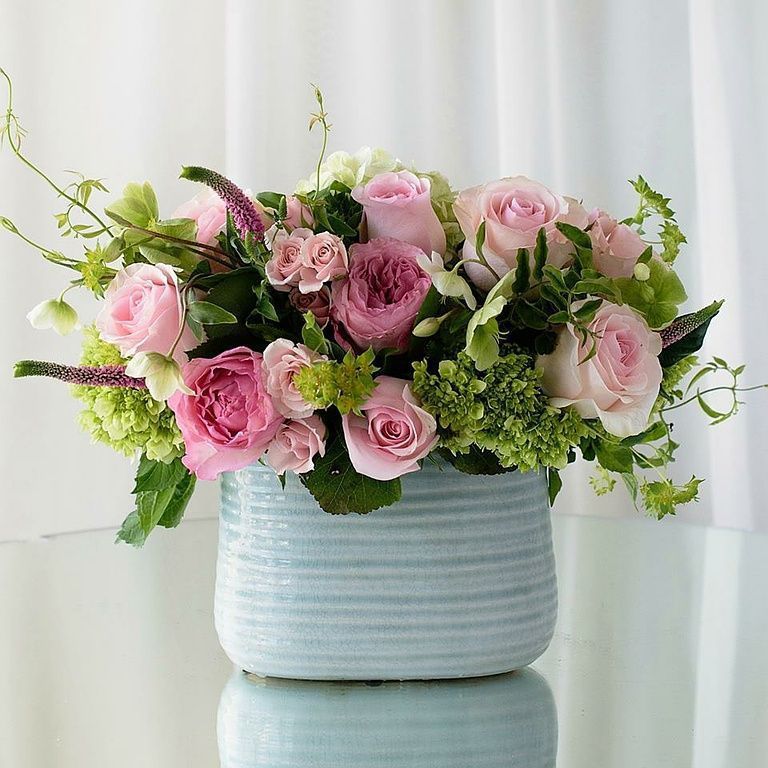 Arrangement C-18 - Fleuriste Roseraie
