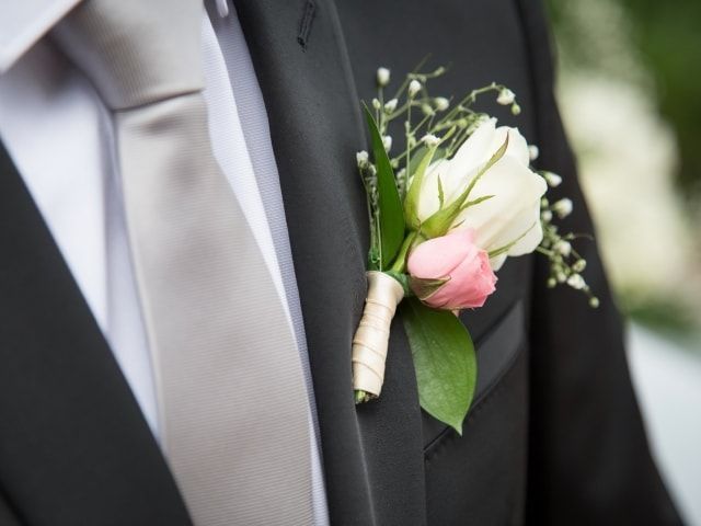 Boutonnière BT-1 - Fleuriste Roseraie