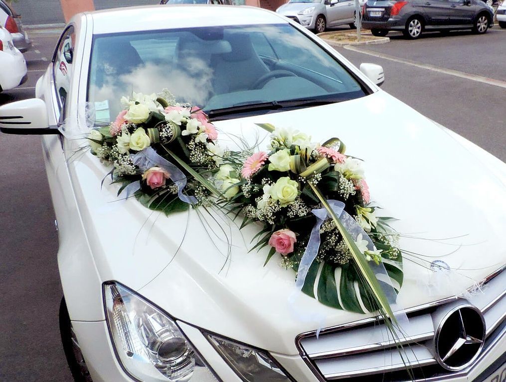 Fleurs de mariage pour voiture V-7 - Fleuriste Roseraie