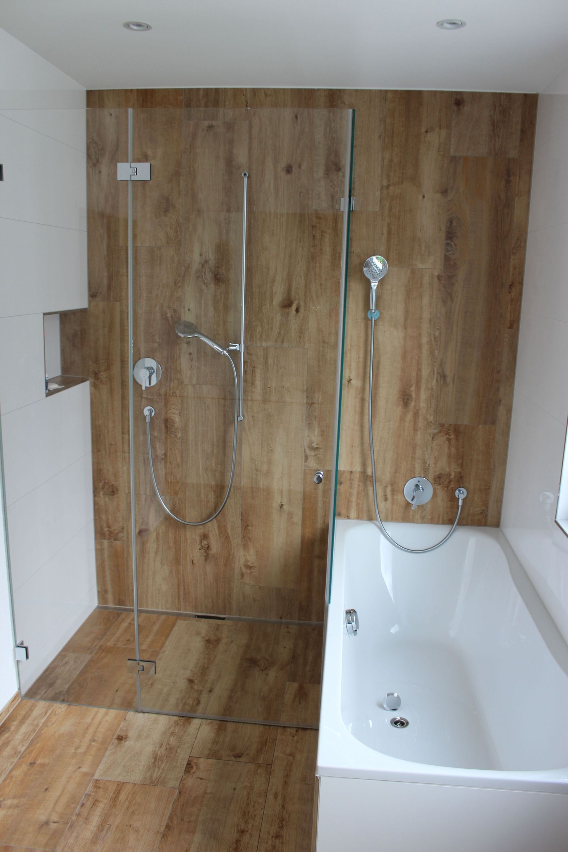 Badezimmer Dusche ABEQ Keramikplatten Plattenarbeiten Mosaikplatten Natursteinplatten