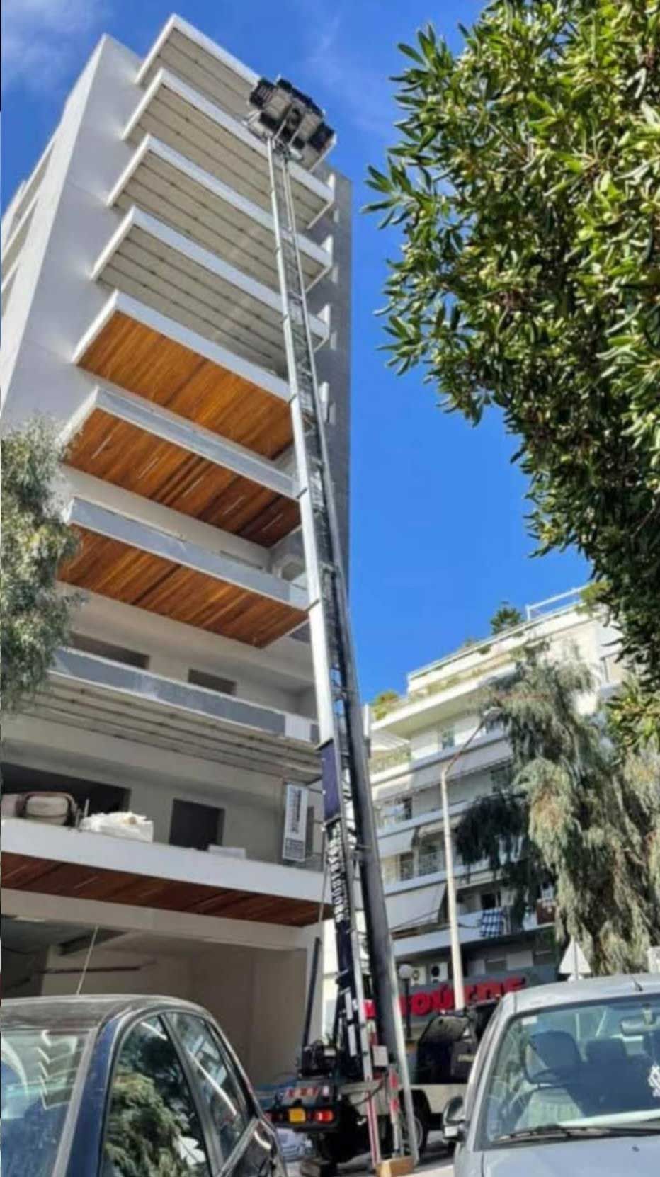 Στήσιμο αναβατορίου 8ος όροφος Γλυφάδα Στήσιμο αναβατορίου 8ος όροφος Γλυφά