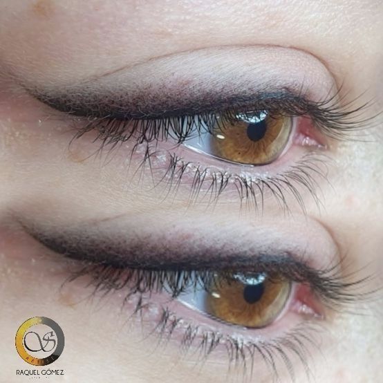 Un primer plano de los ojos de una mujer con un círculo que dice os en él.