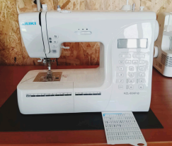 Machine à coudre semi-professionnelle