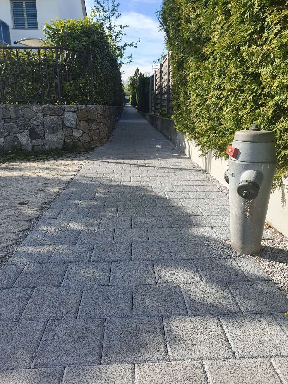 Pflasterarbeiten durch Simart Gartenbau GmbH