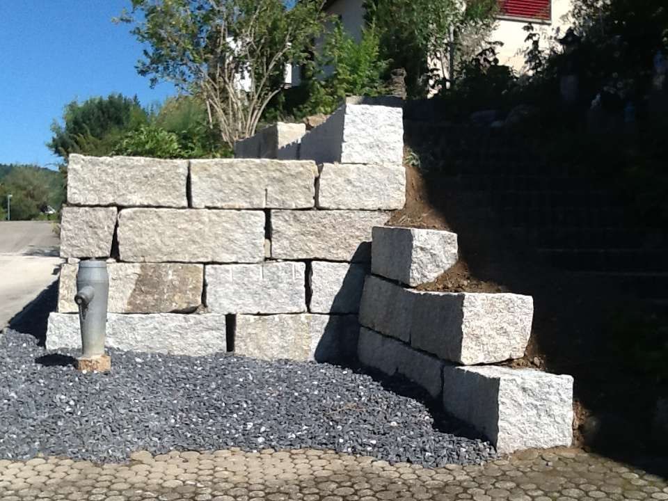 Maurerarbeiten durch Simart Gartenbau GmbH