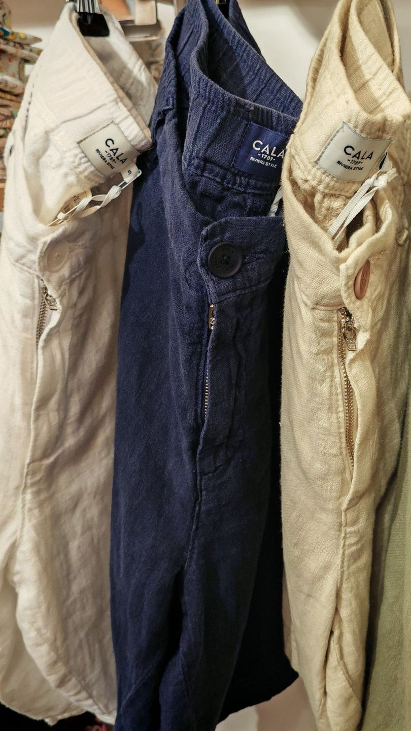 Trois shorts pour homme