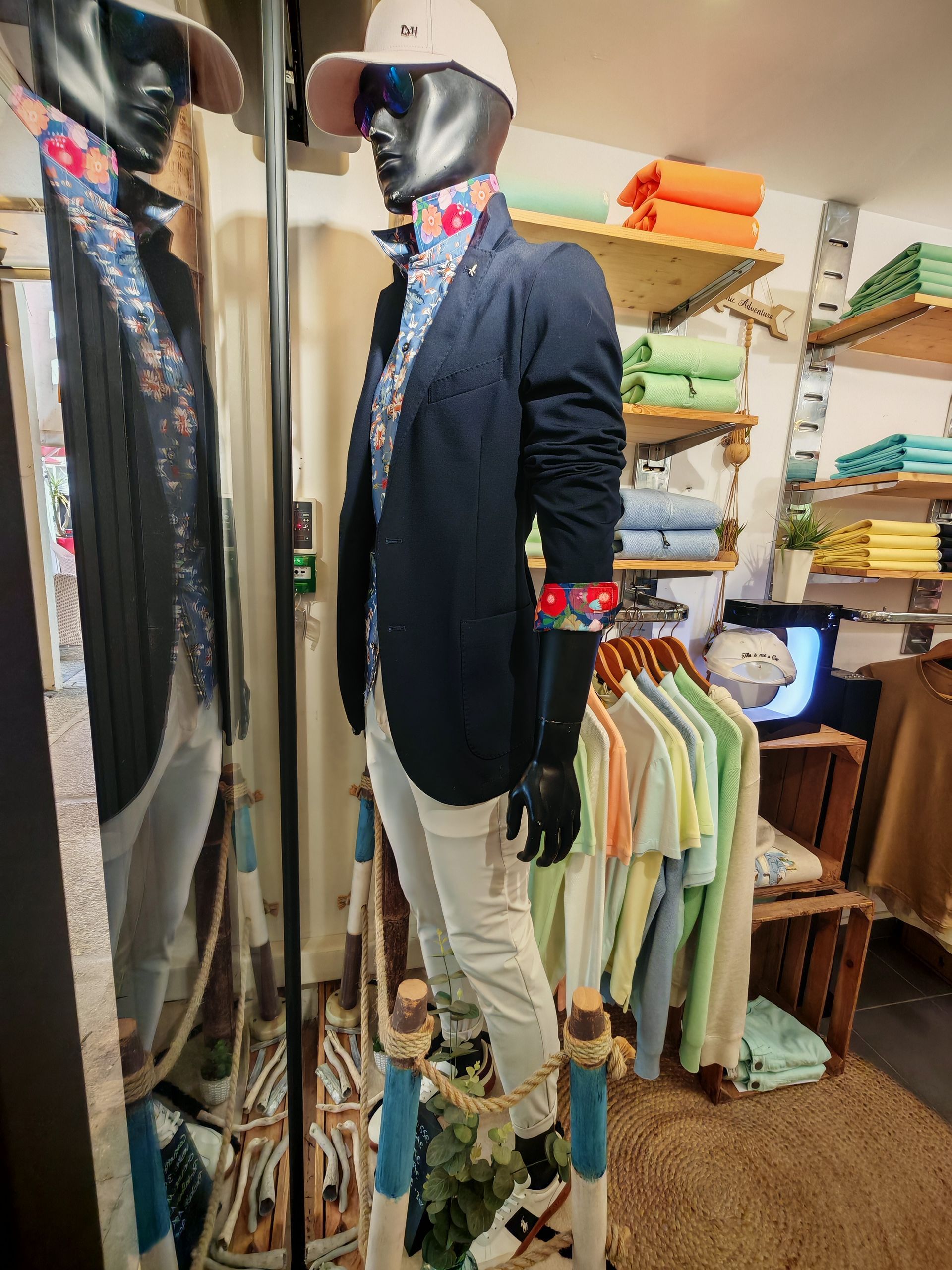 Mannequin portant une veste de costume