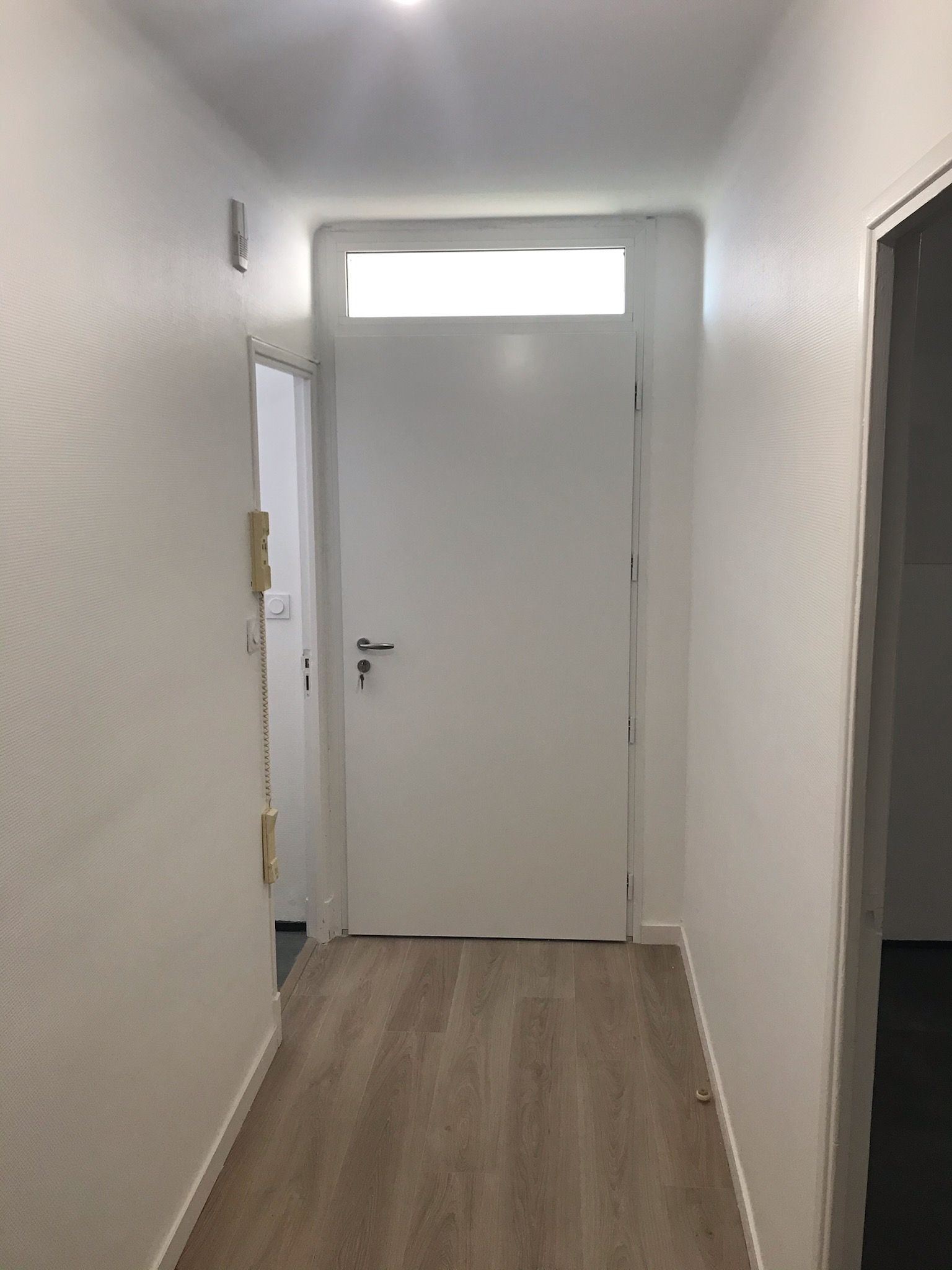 Porte d'entrée simple