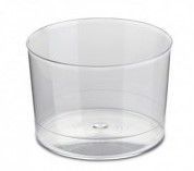 Vaso de plástico transparente.