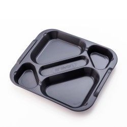 Bandeja para comida de cafetería compartimentada, de color negro, con compartimentos en ángulo.