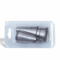 Tres puntas de metal para decorar pasteles en un paquete de plástico transparente.