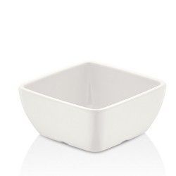 Cuenco cuadrado de cerámica de color blanco con esquinas redondeadas.