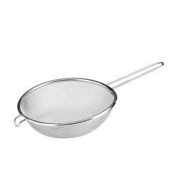 Colador de malla de acero inoxidable con mango largo.