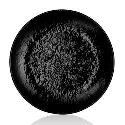 Placa texturizada de color negro con superficie irregular.