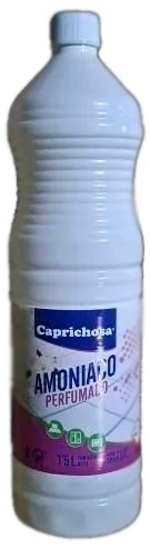 Botella de limpiador amoniaco Caprichosa, color blanco con etiqueta morada, 1,5L.
