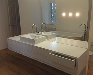 Einbauschrank WC - Tschaggelar Bau- und Möbelschreinerei GmbH in Bern